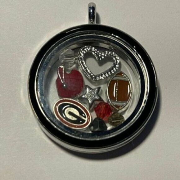 Georgia Bulldogs NCAA Memory Charm Locket w/ 22 IN chain NEW - Picture 1 of 3